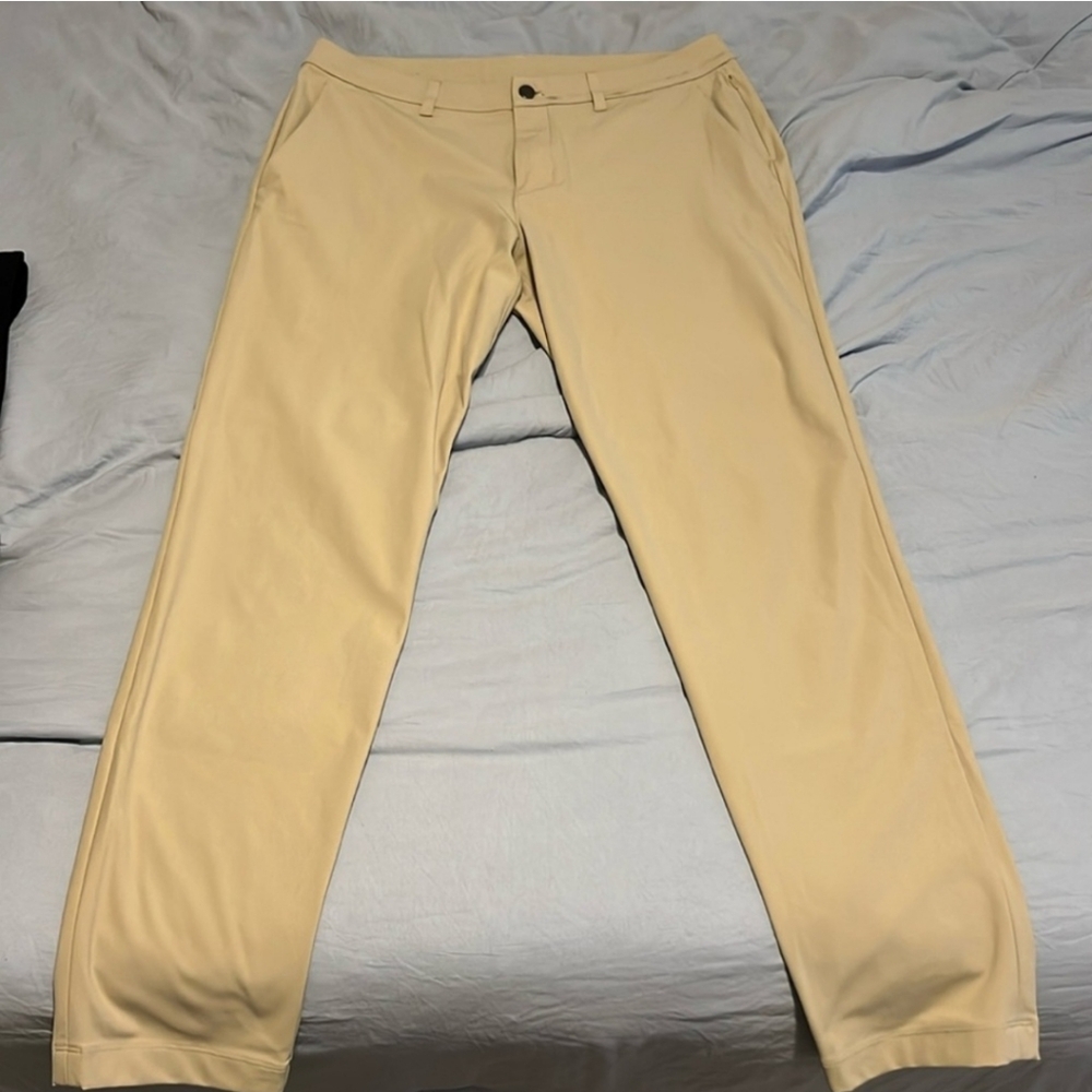 Lululemon 34 × 34